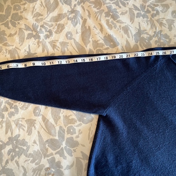 Vince Cashmere Sweater - Picture 5 of 10